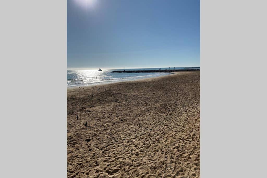 Vive La Playa Y La Noche De Sitges Aqui Apartment Bagian luar foto